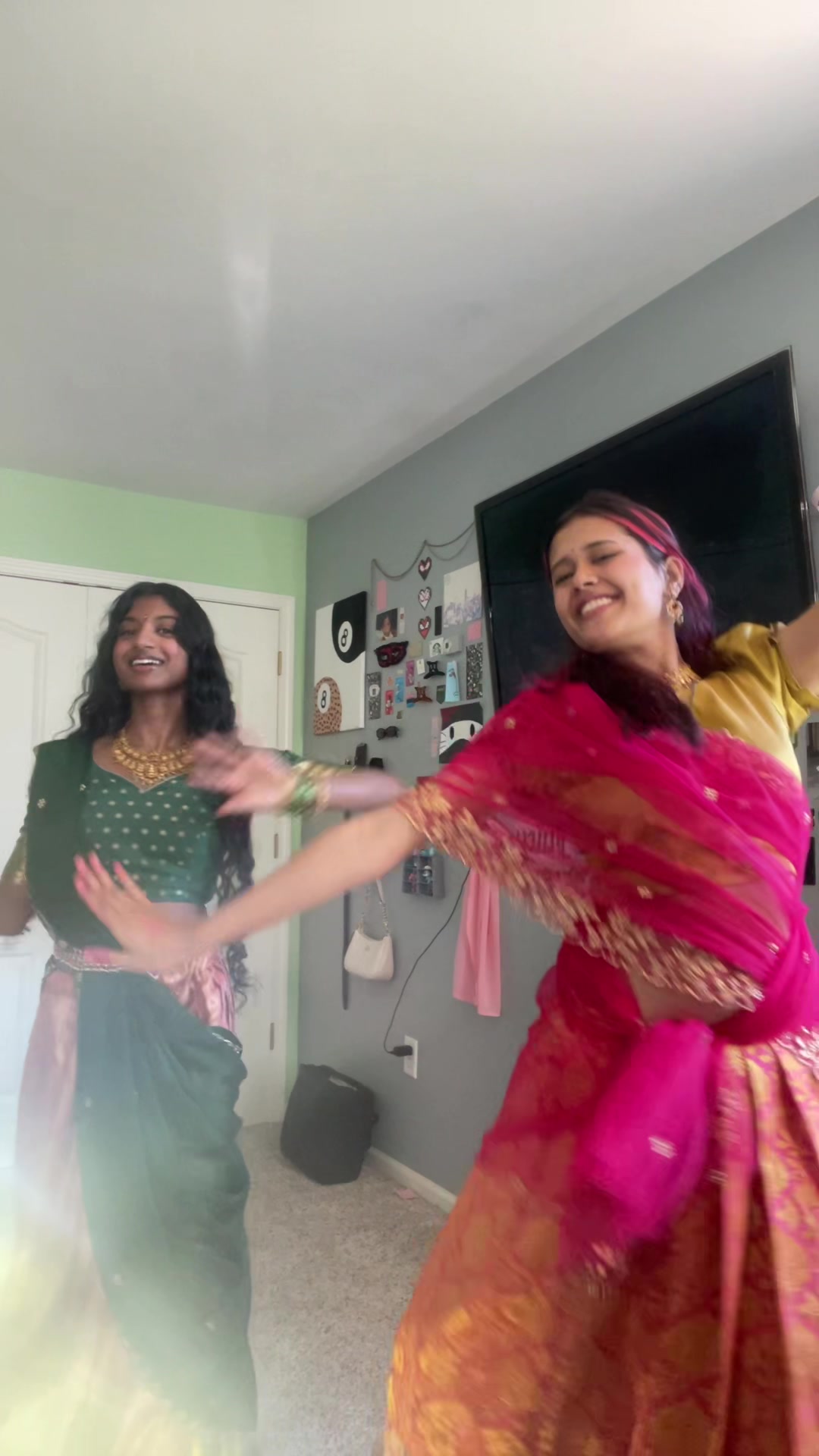 @హాసిని⁷