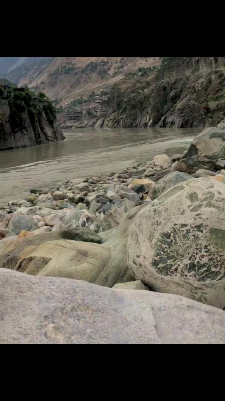 @Amir Sohail Tajik 🇵🇰