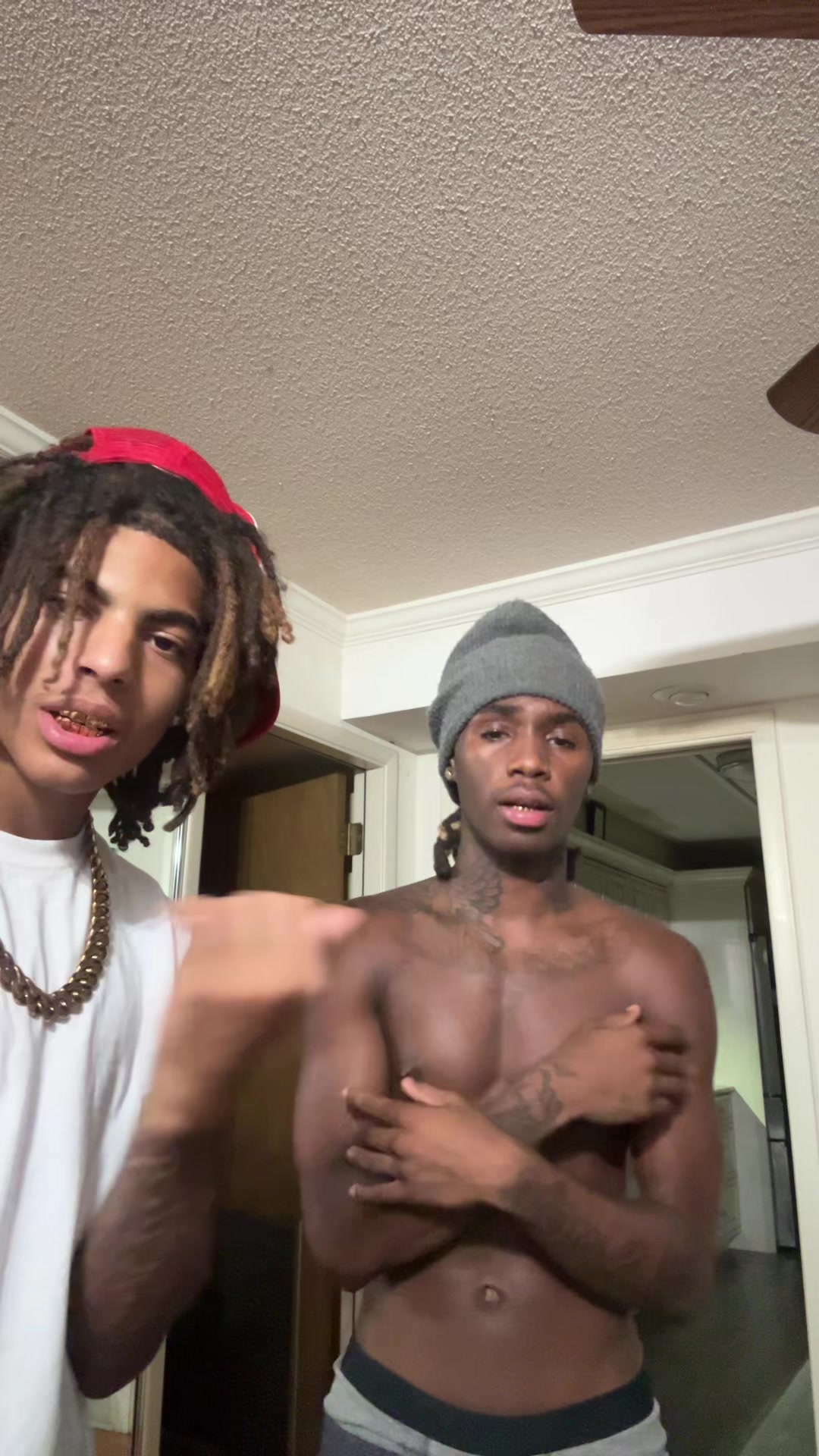 @zy