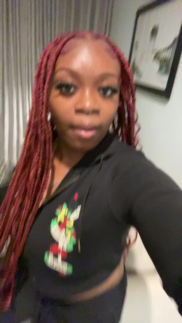@Damnismypusscgay