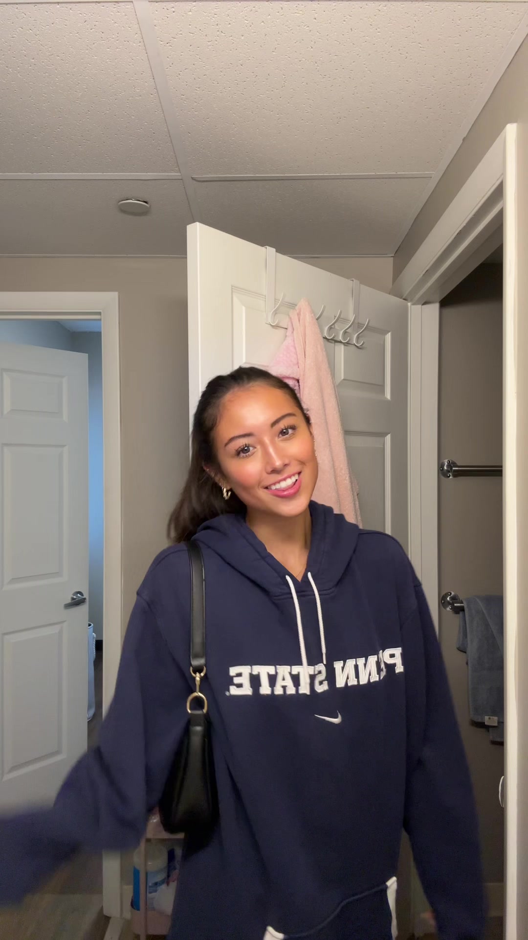 @helllloooo