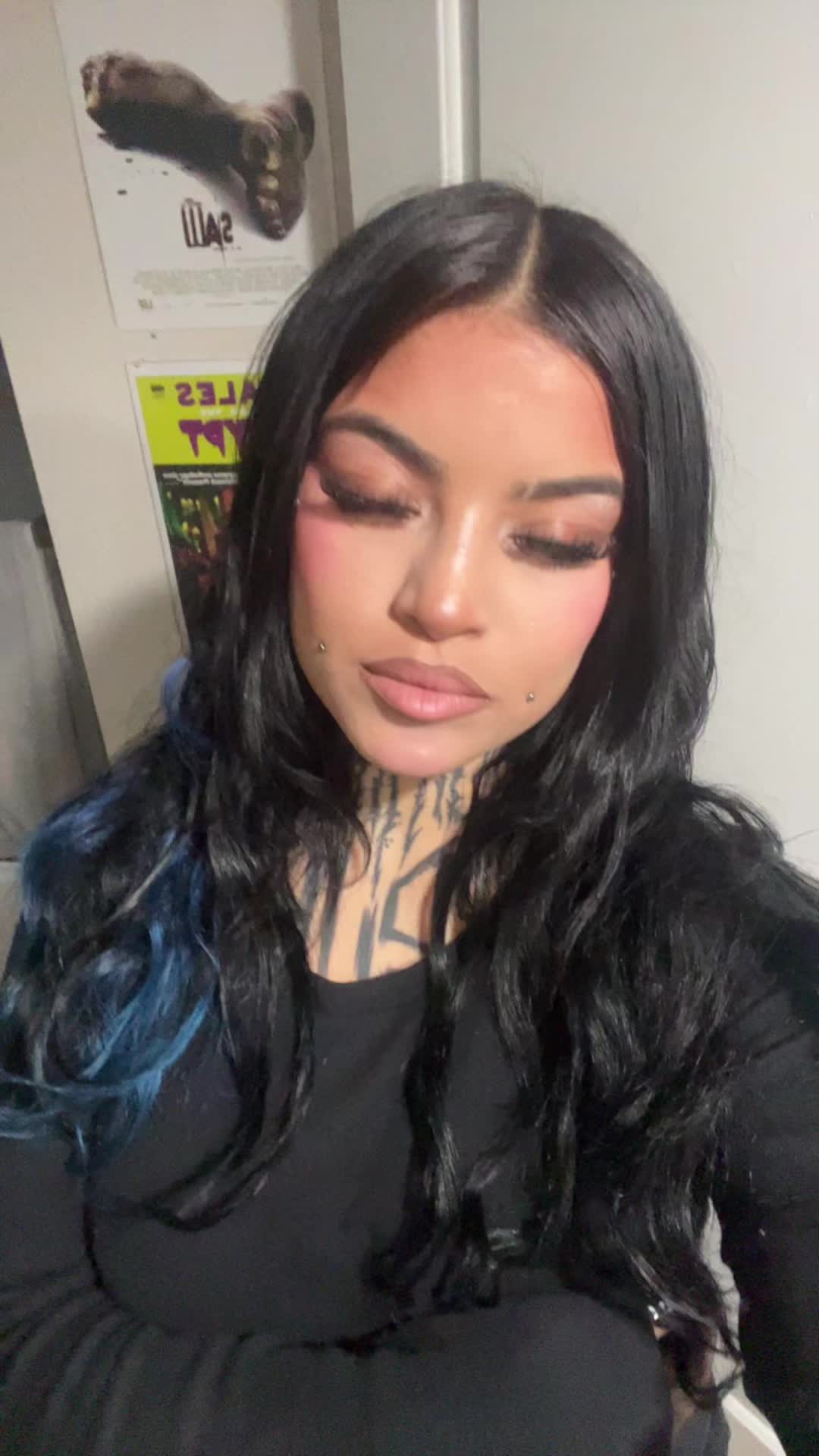 @FREAKSHOW KEEZH🦇