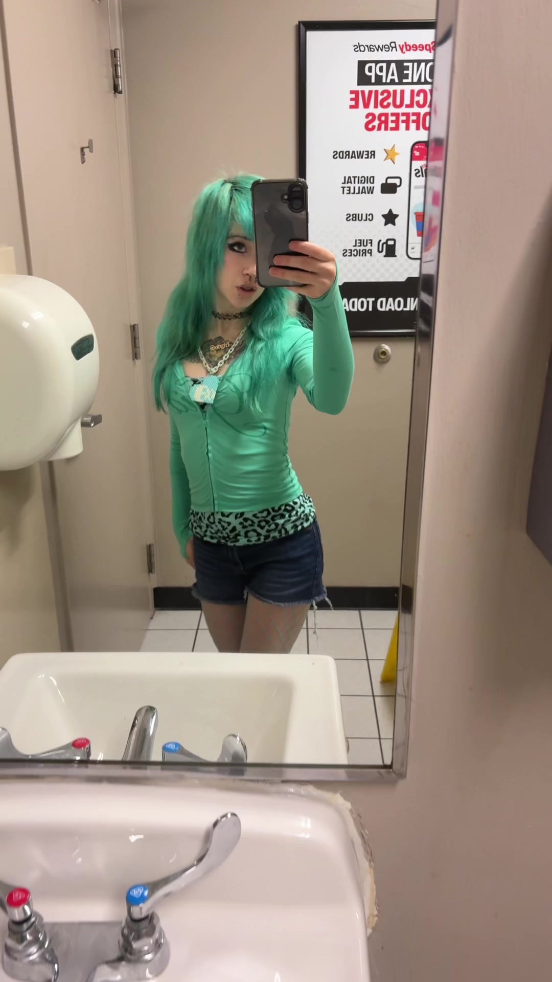 @avarawrblushii