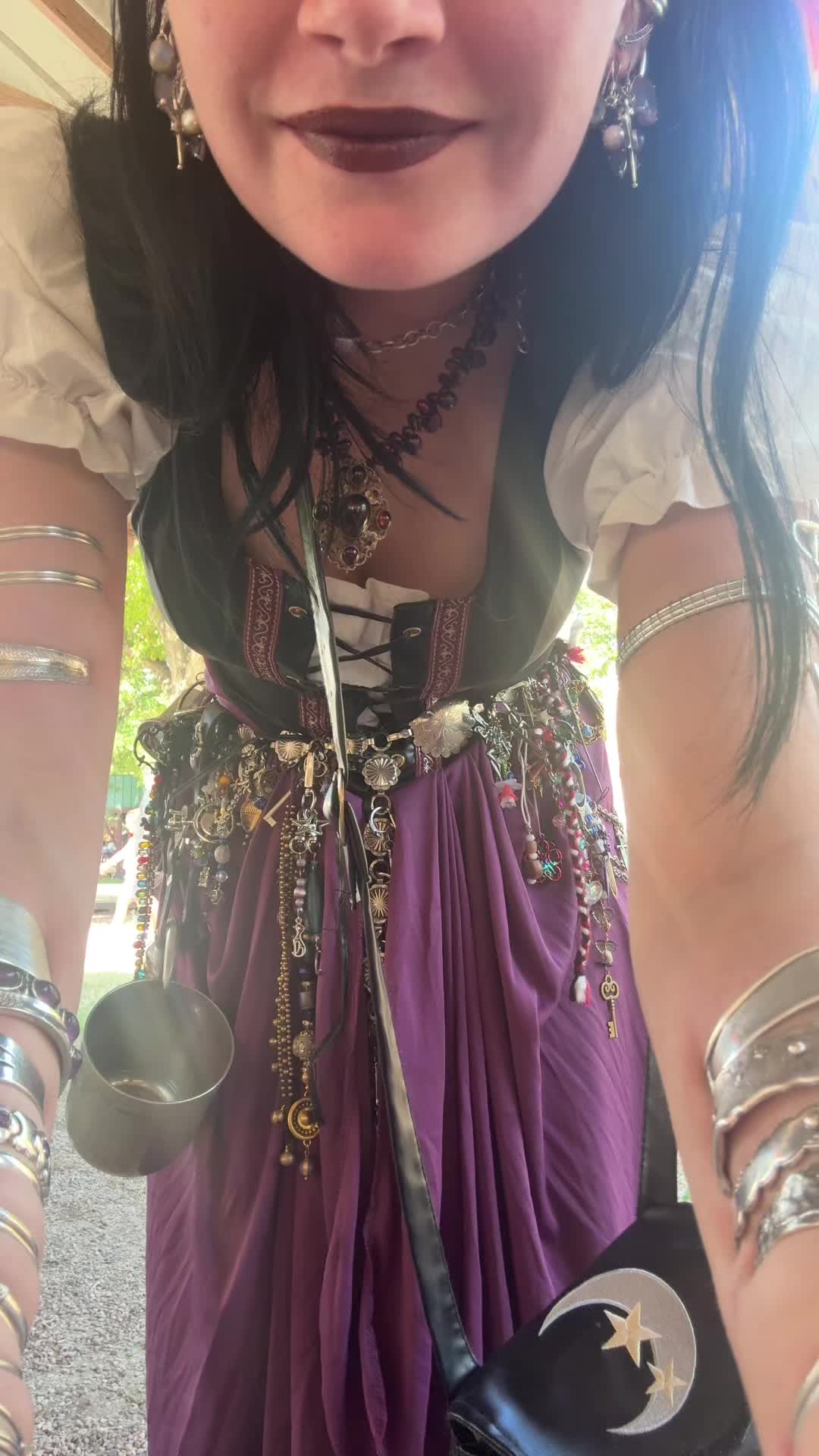 @🔮Claire Cleveland🔮