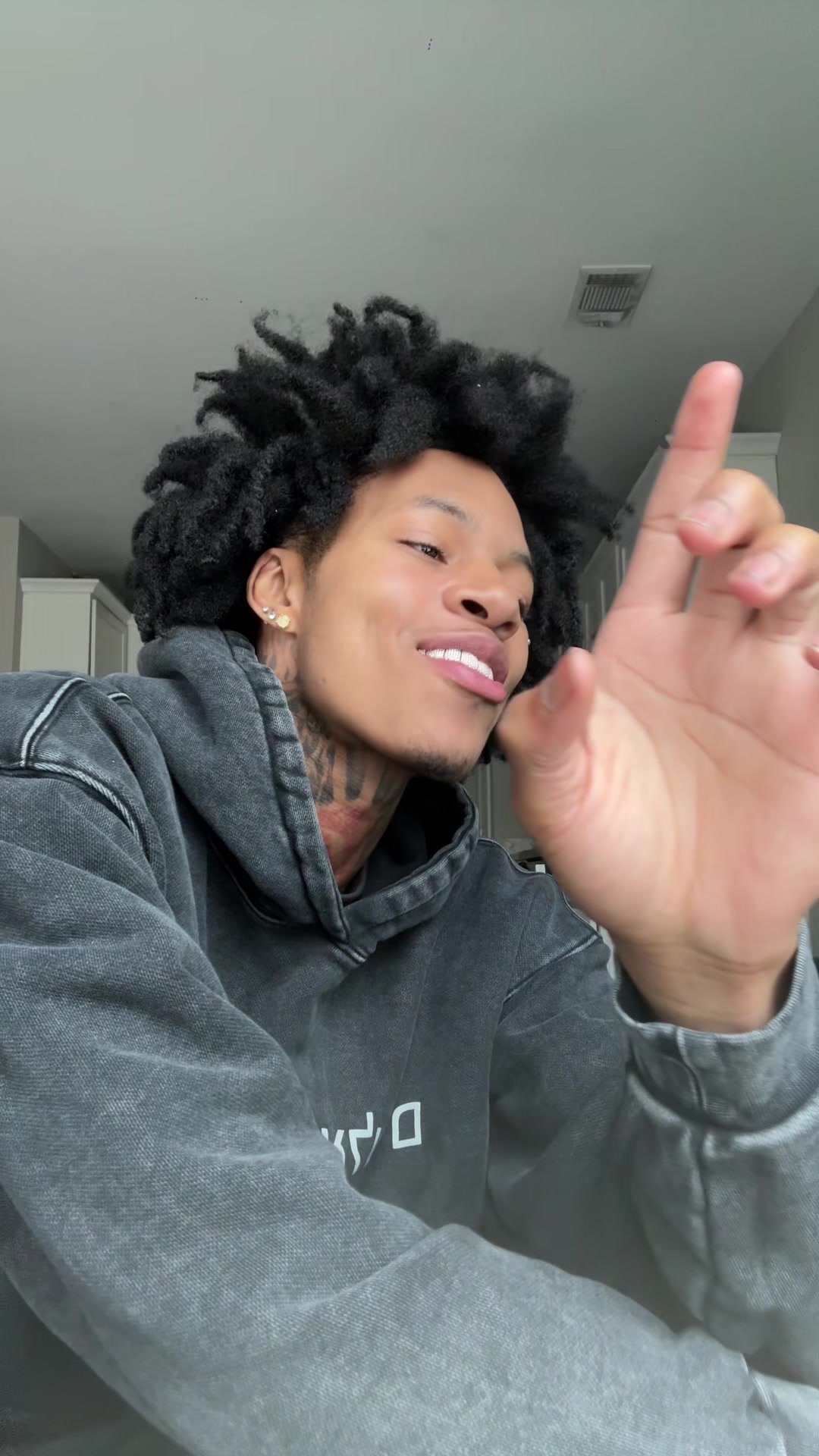 @Aj🫶🏼