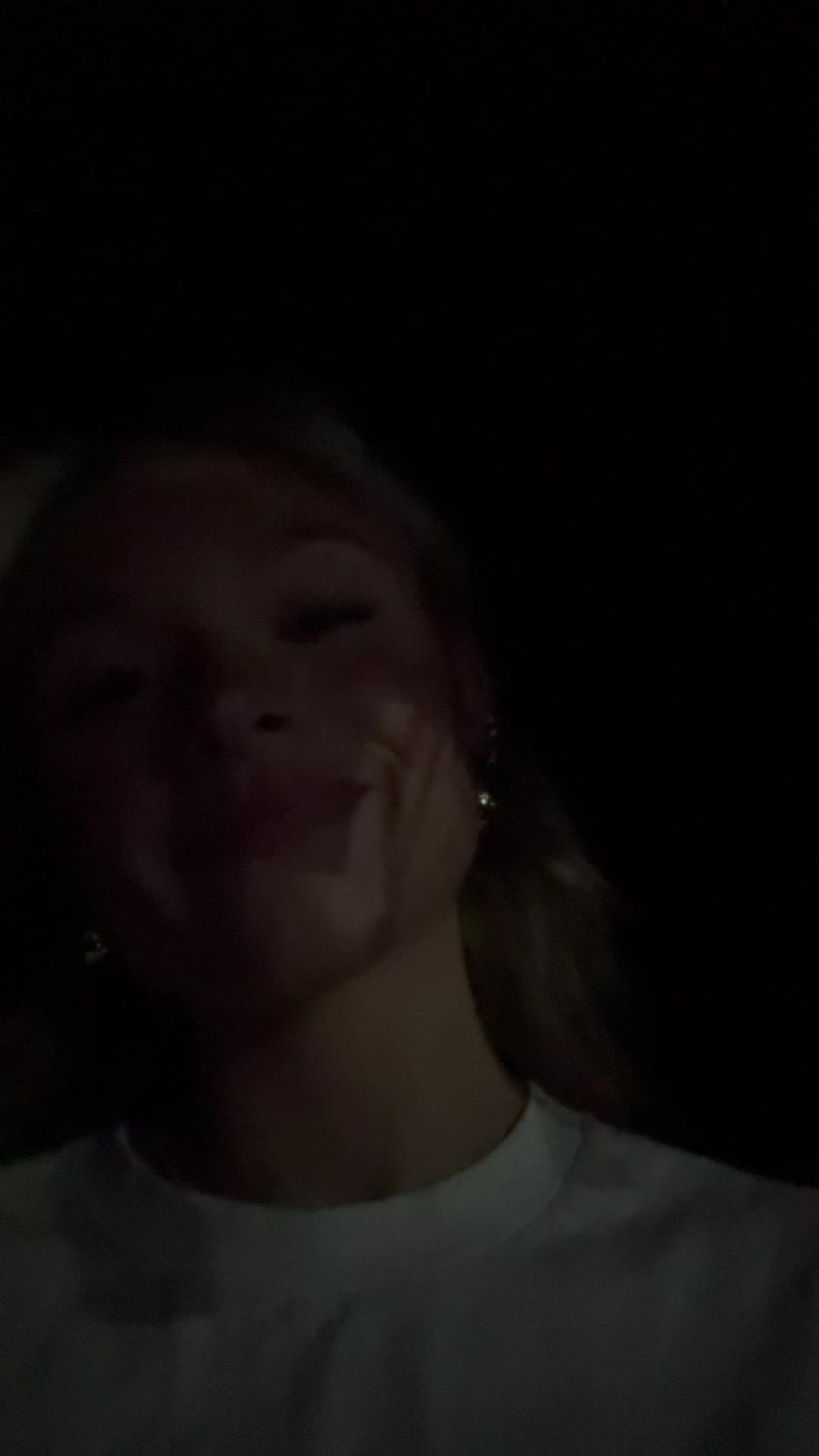 @🤫