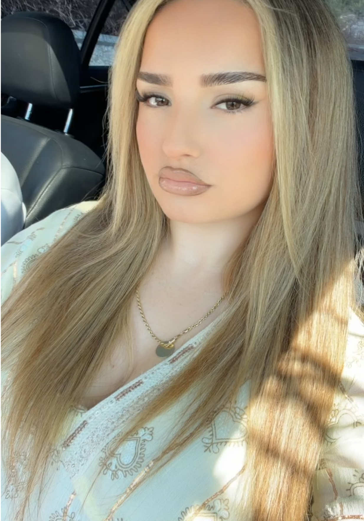 @𝐙