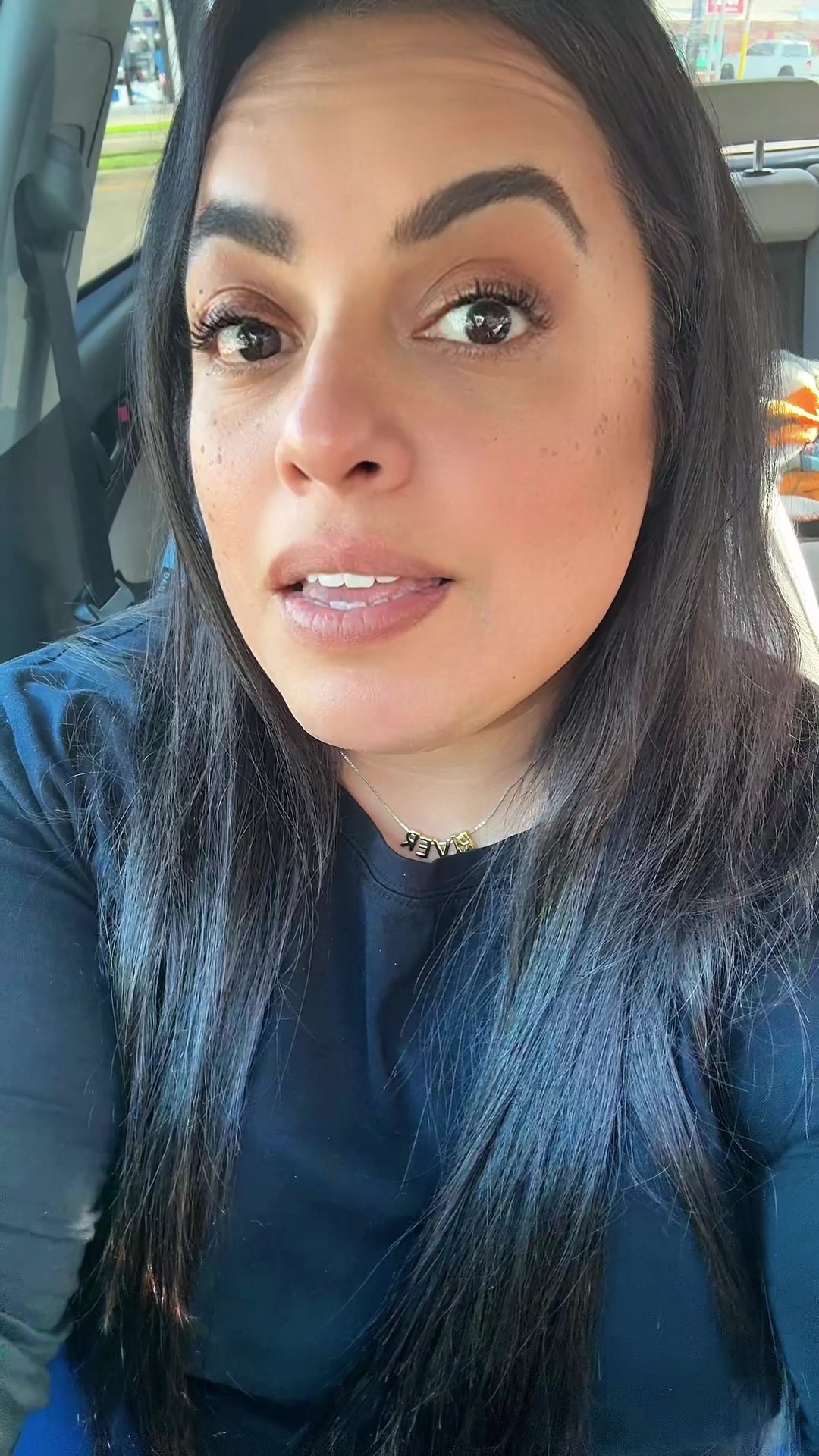 @Cristina_Nicole