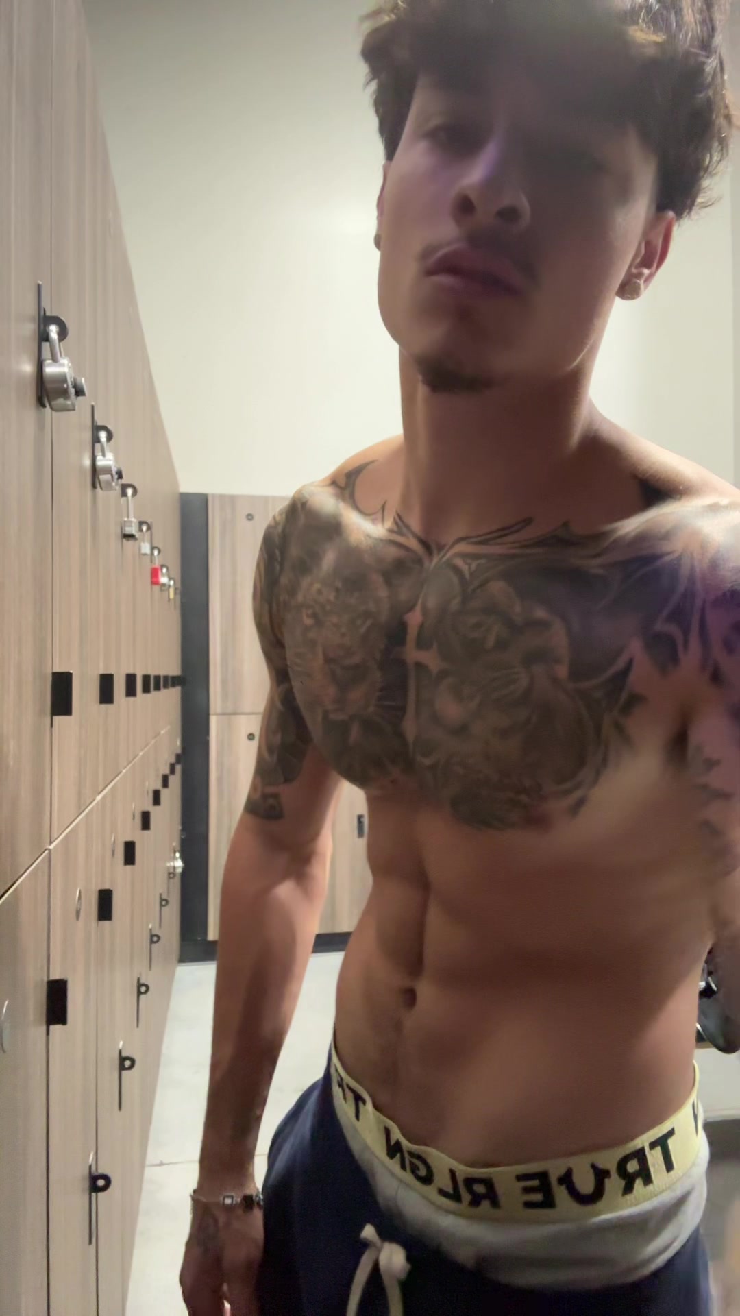 @Guapo