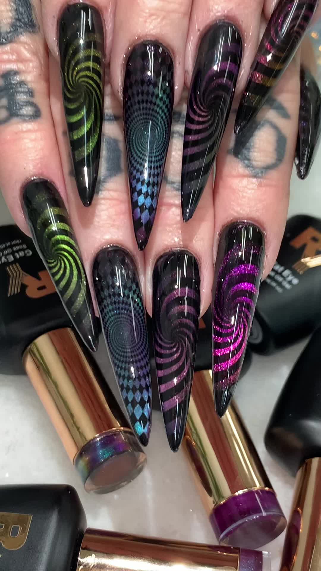@Riya's Nails