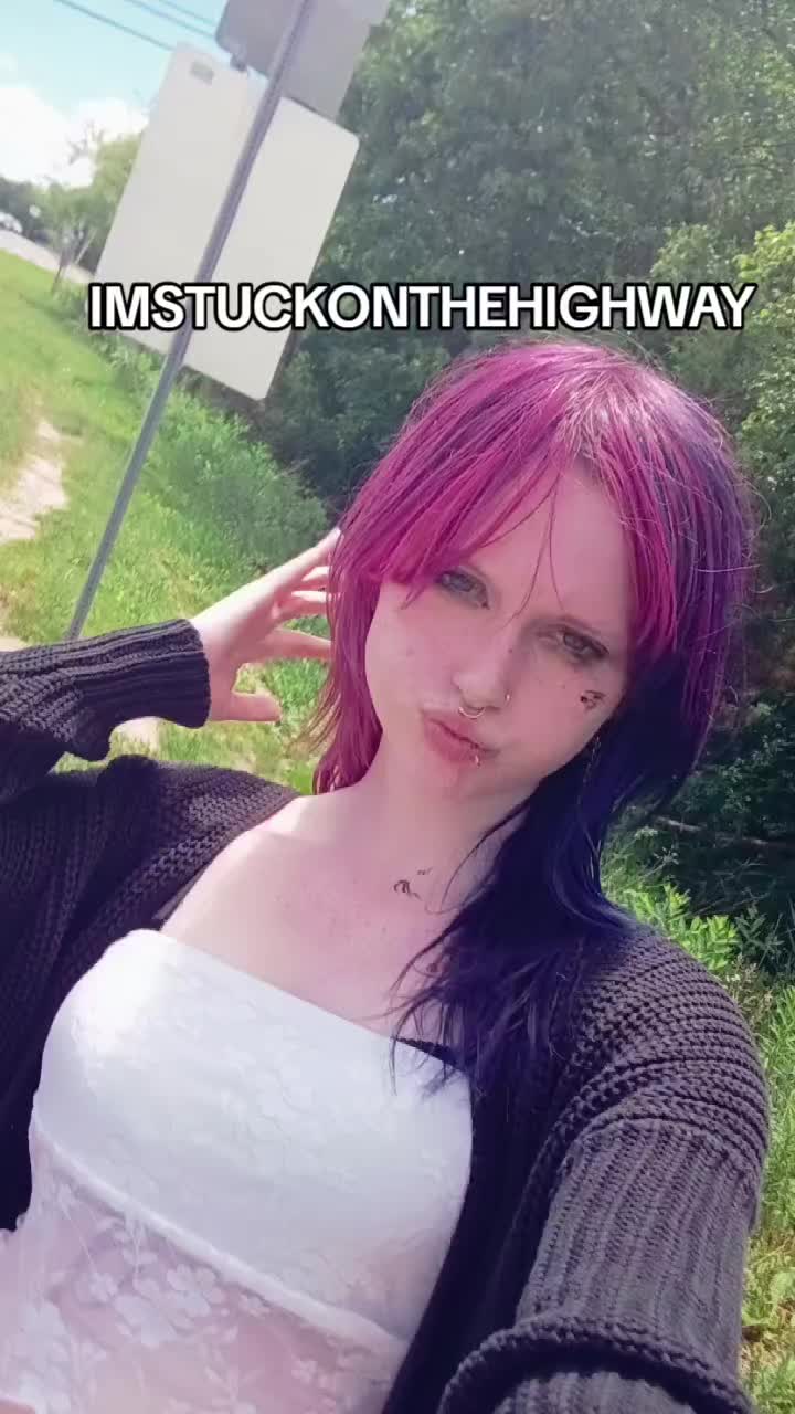 @𖣂