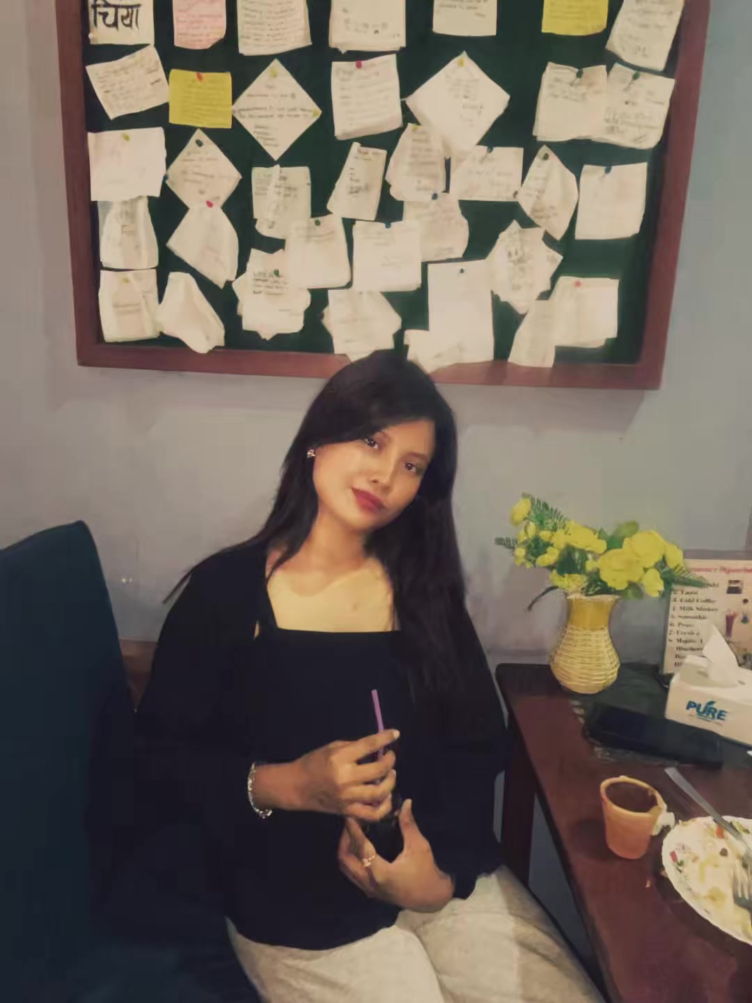 @Mona🤍