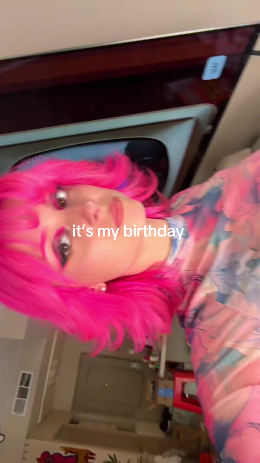 @ayvuhz