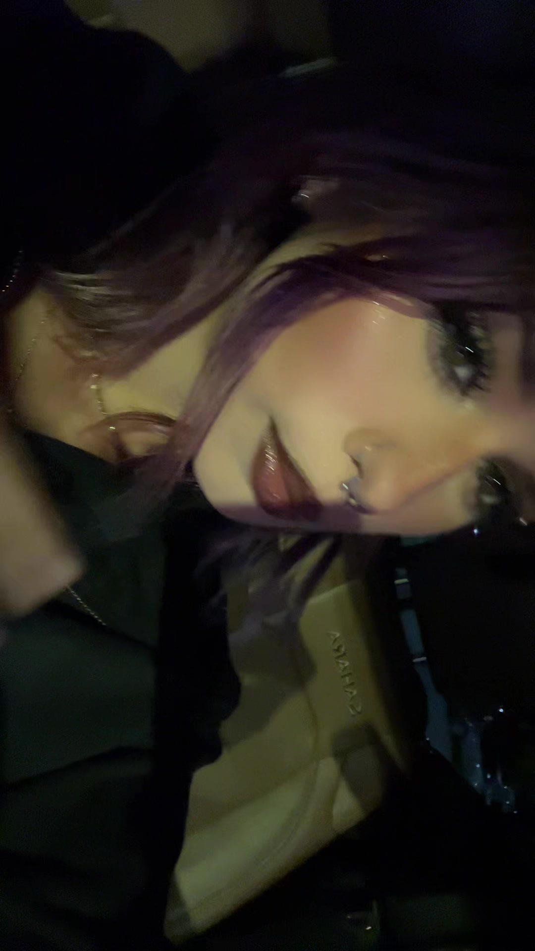 @ahailoh