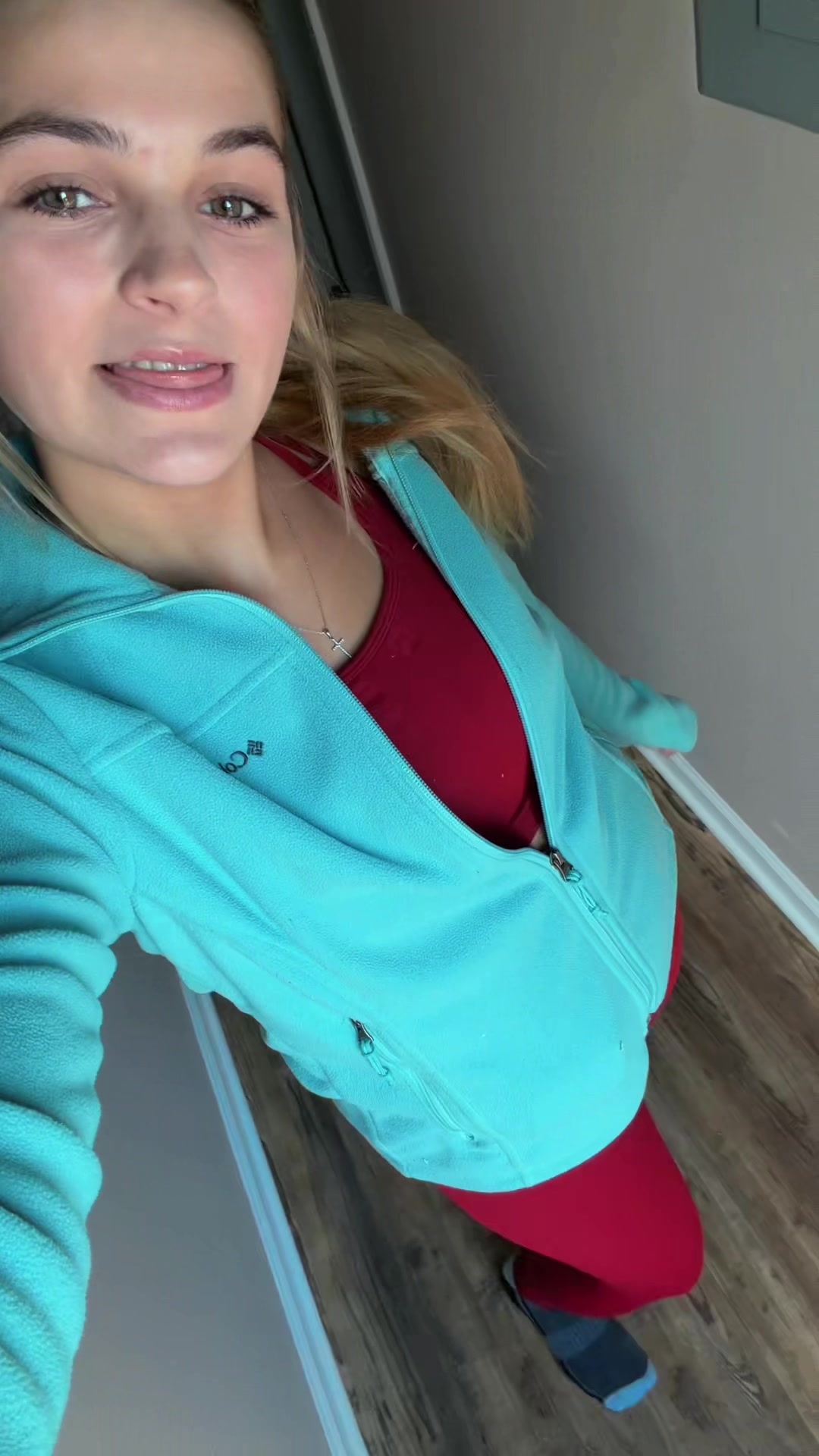 @avarosemarie1012