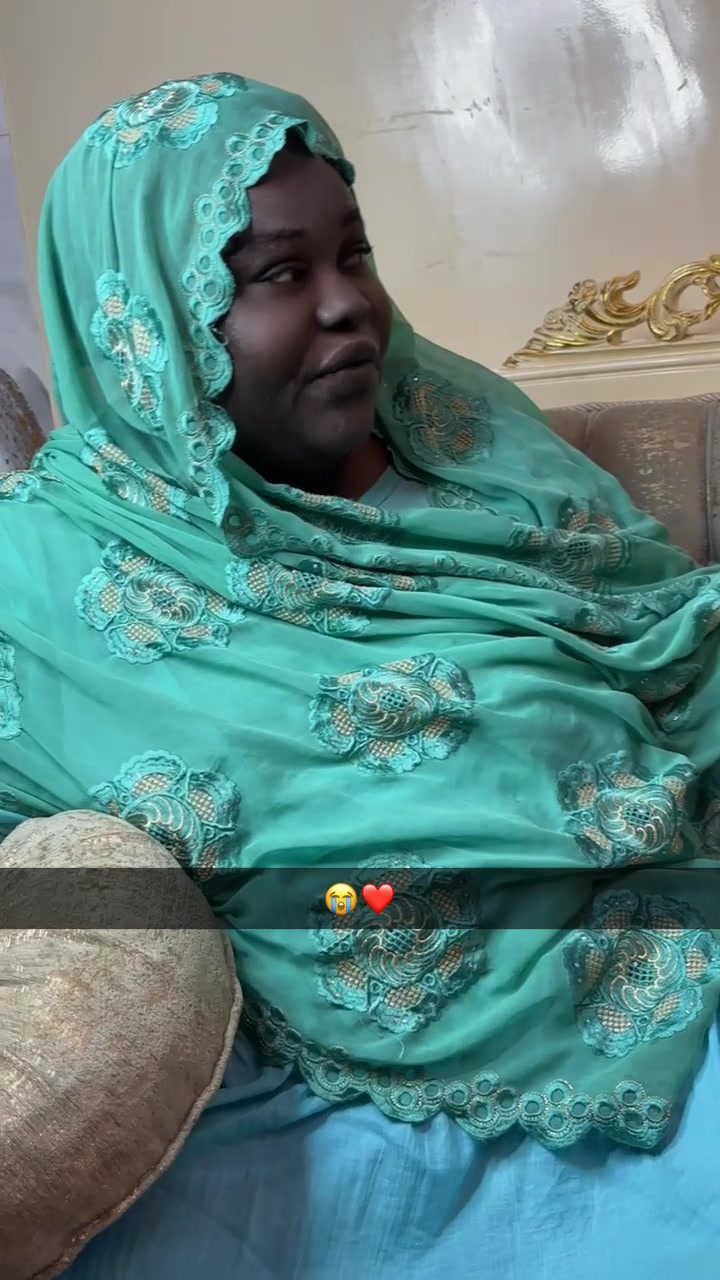 @Bbmita saliou linternational🥳