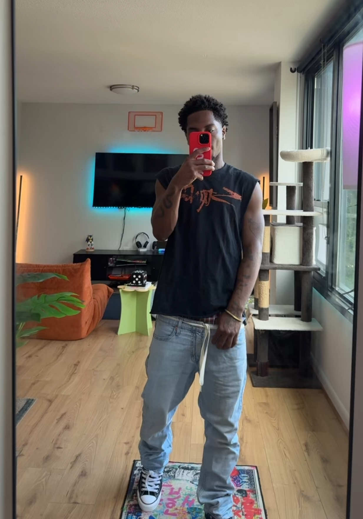 @LARENTAE