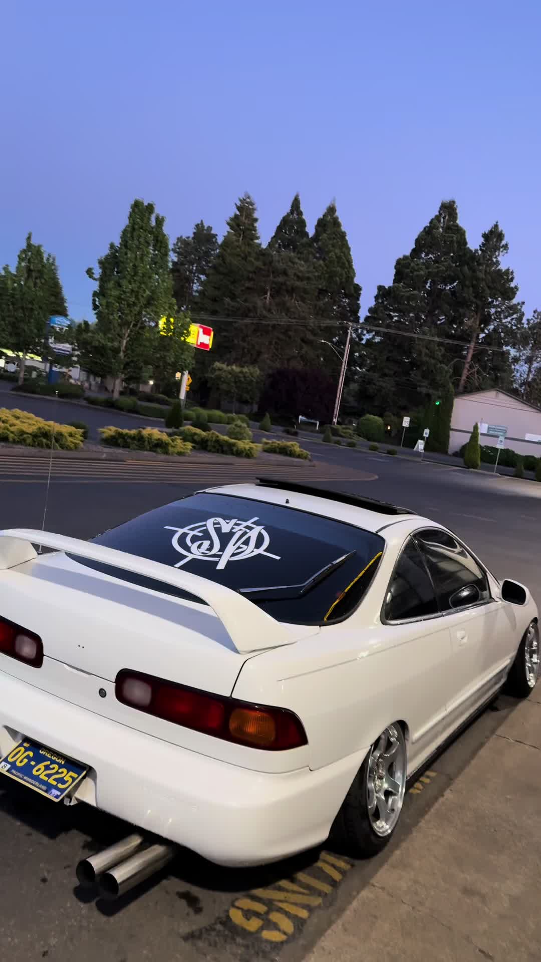 @️