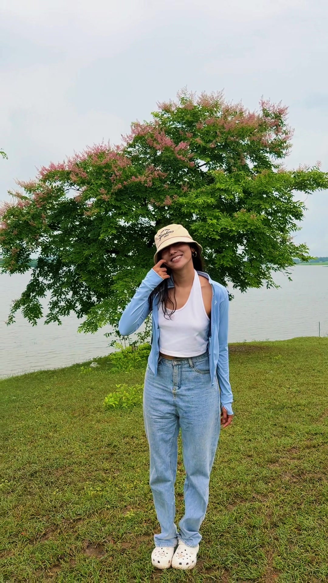 @WyneShweYee (WyneSein)🏳️🌈