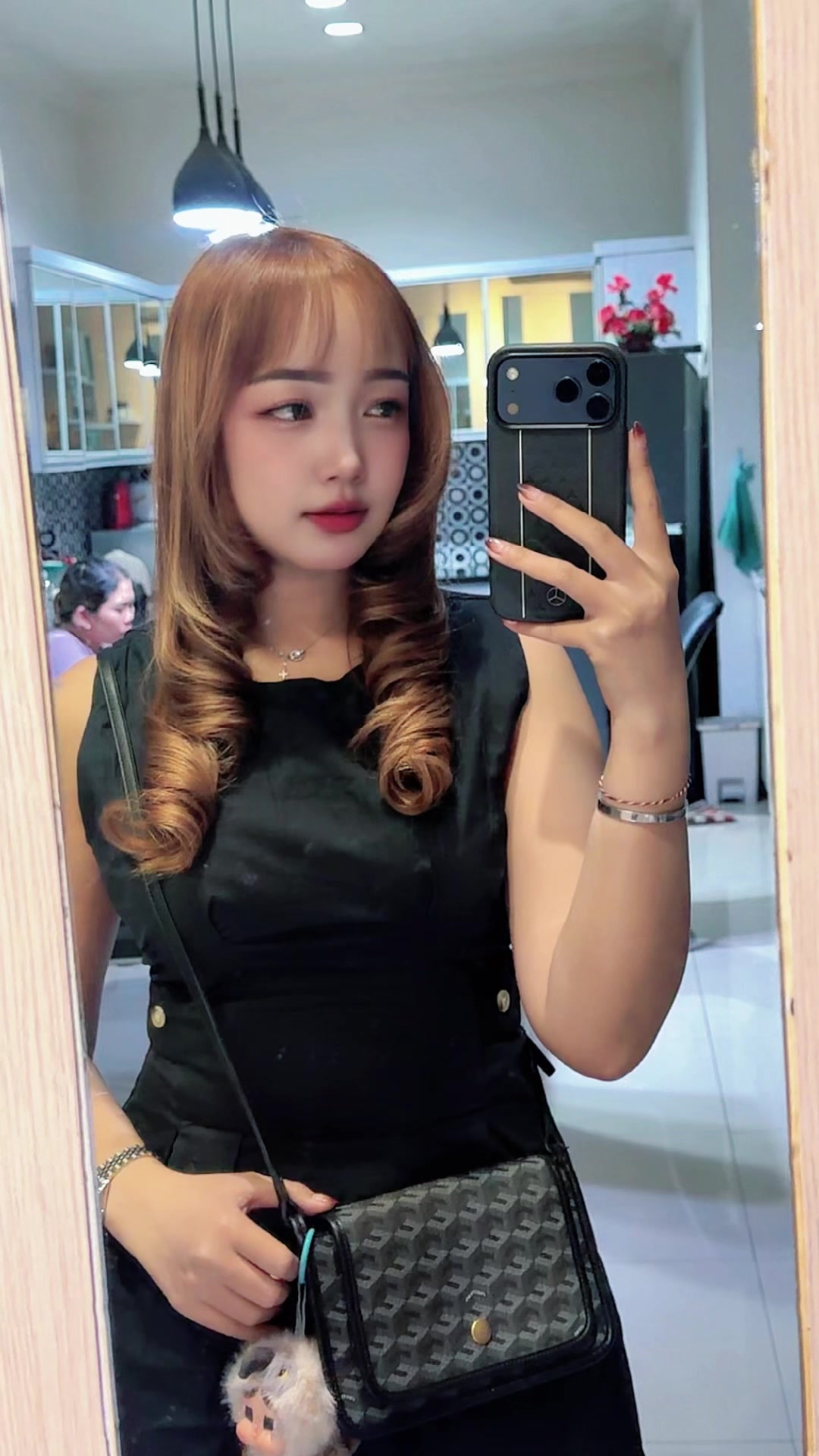 @juniskaa