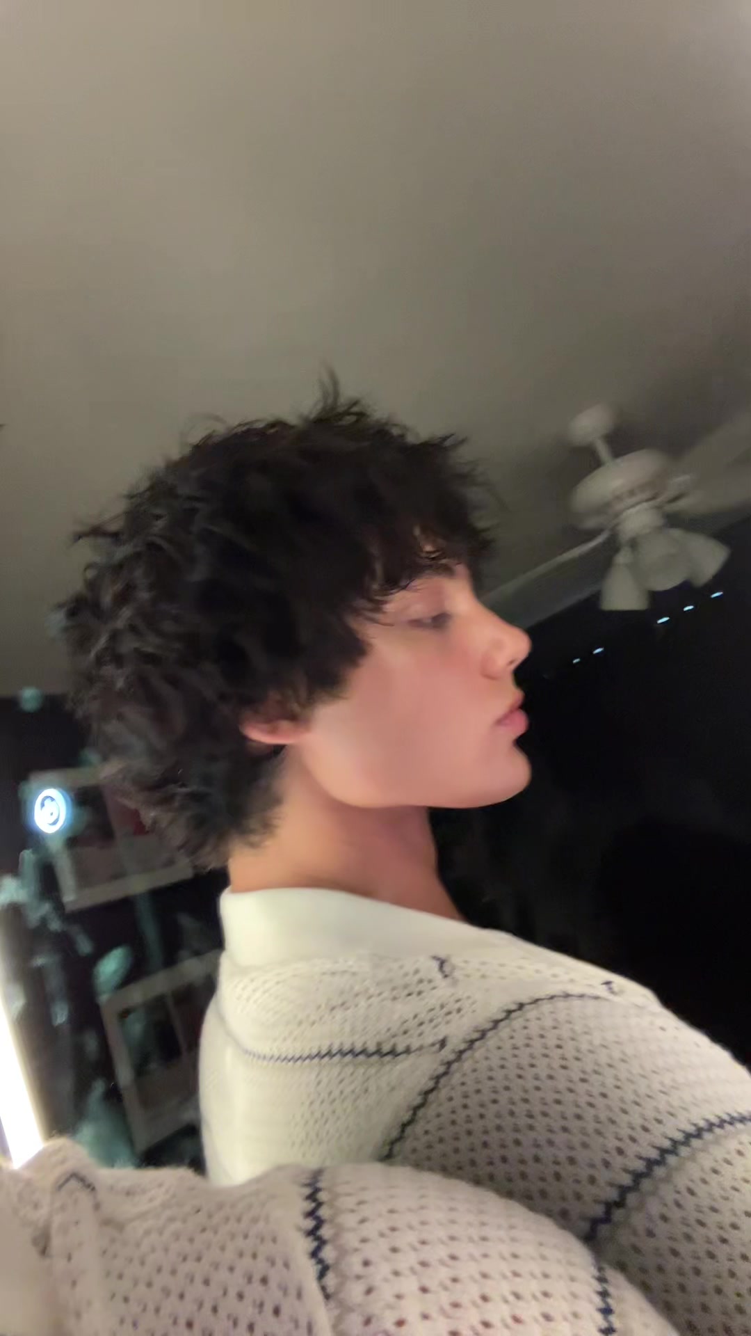 @hullo