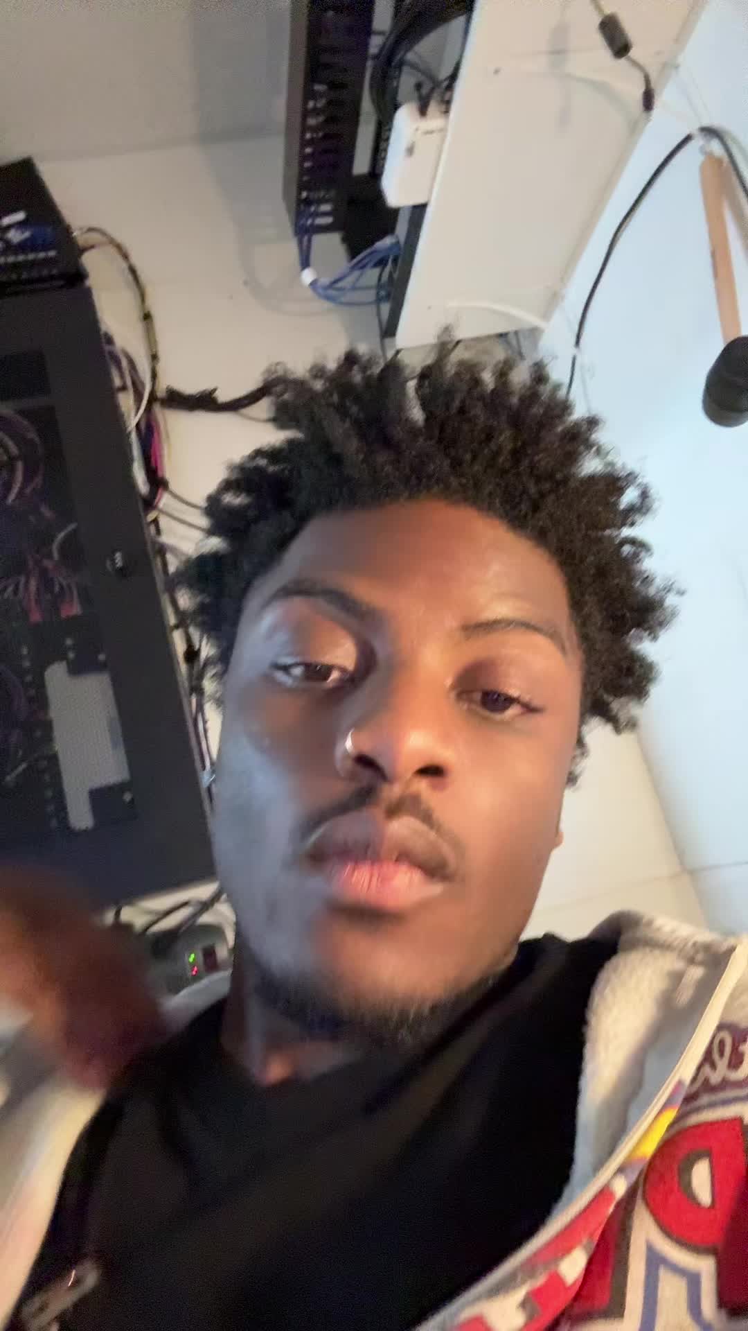 @Kelfrm813