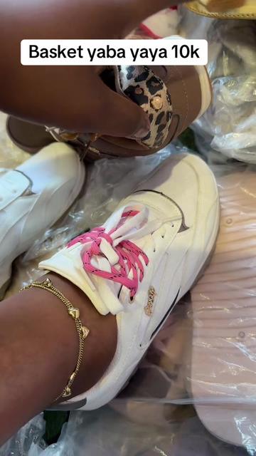 @Reb’s boutique 🏬 tjr