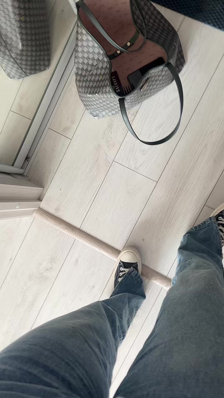@lil1any
