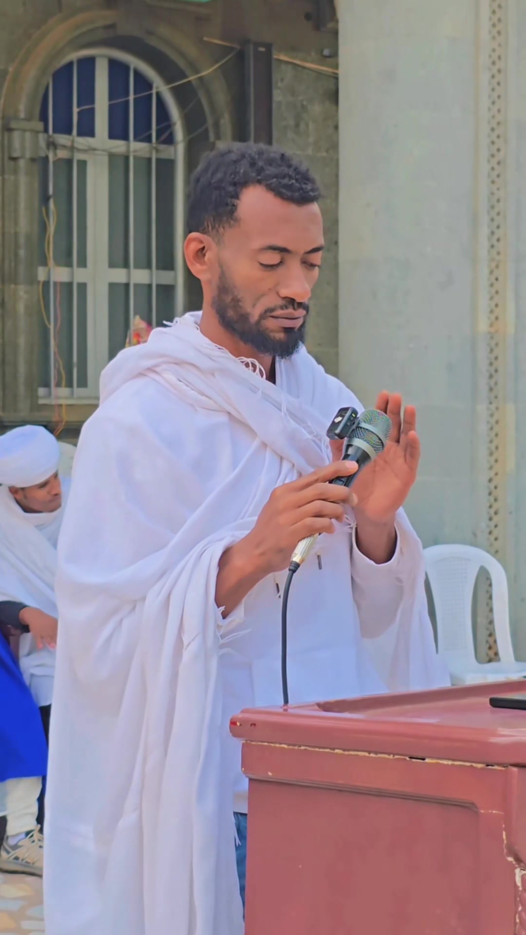 @ነቃ ጥበብ