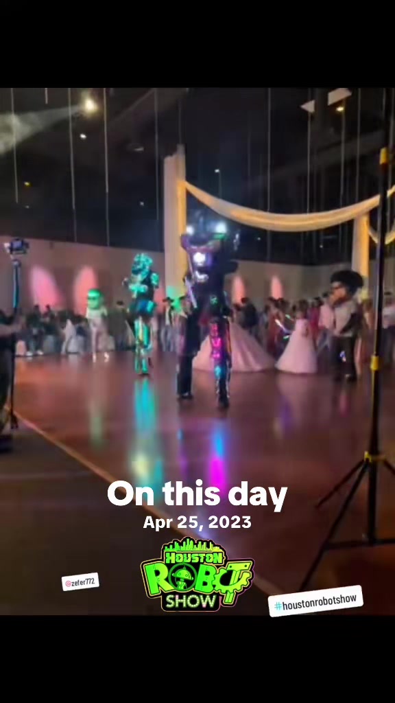 @Houston Robot Show