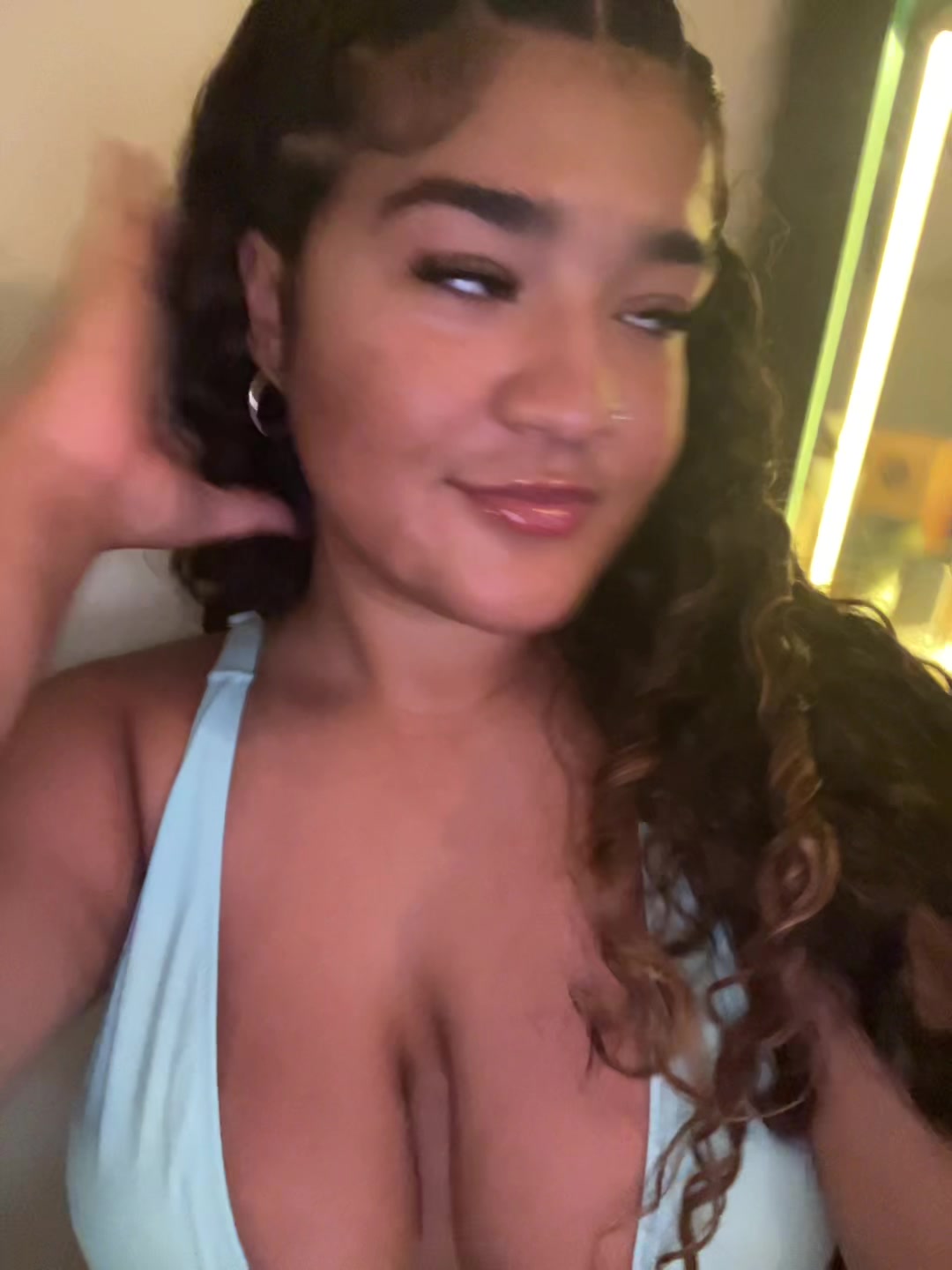 @Angelica🧞♀️