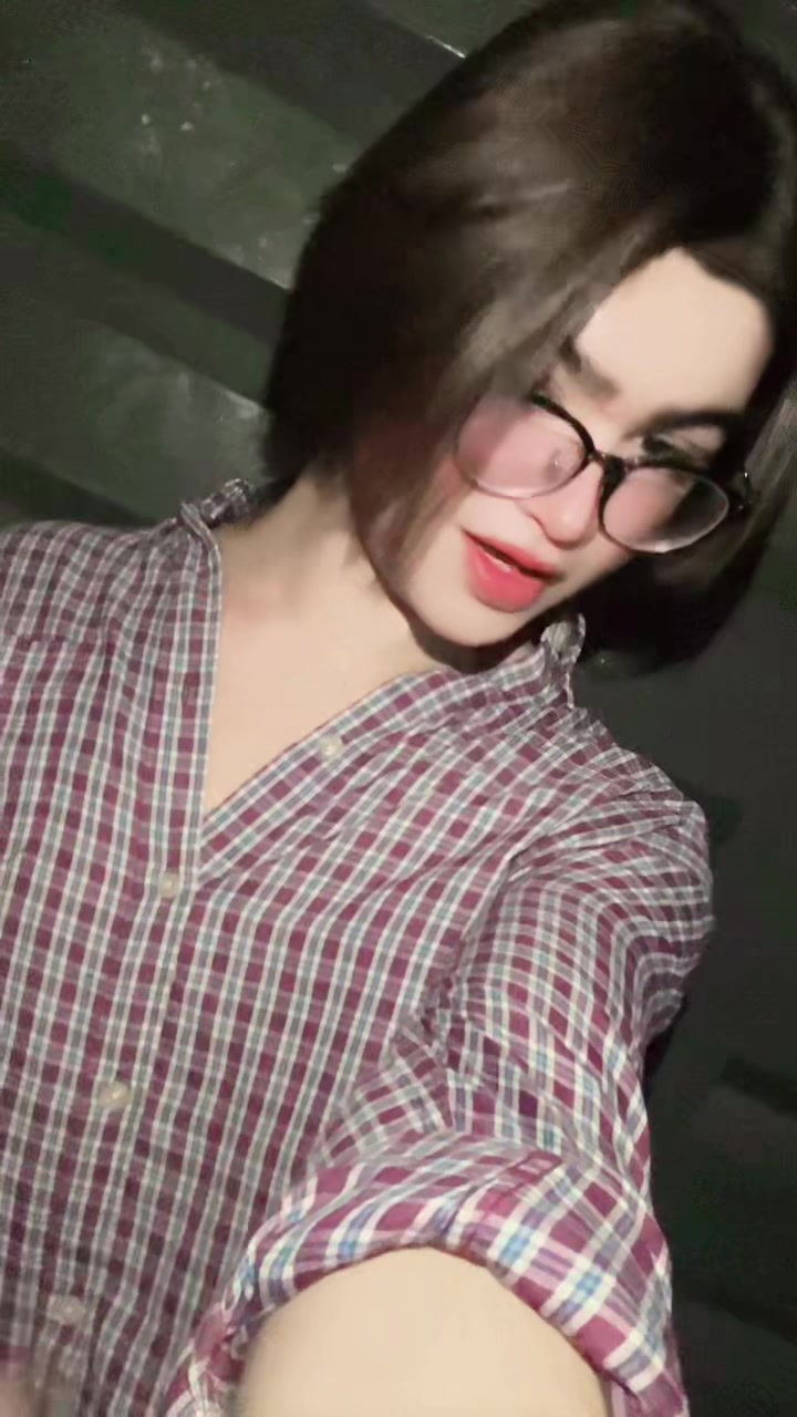 @Fadii Khan🥀🇦🇪🥵