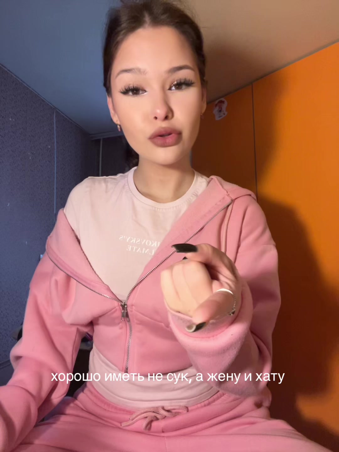 @𝐬𝐭𝐚𝐬𝐢𝐭𝐭
