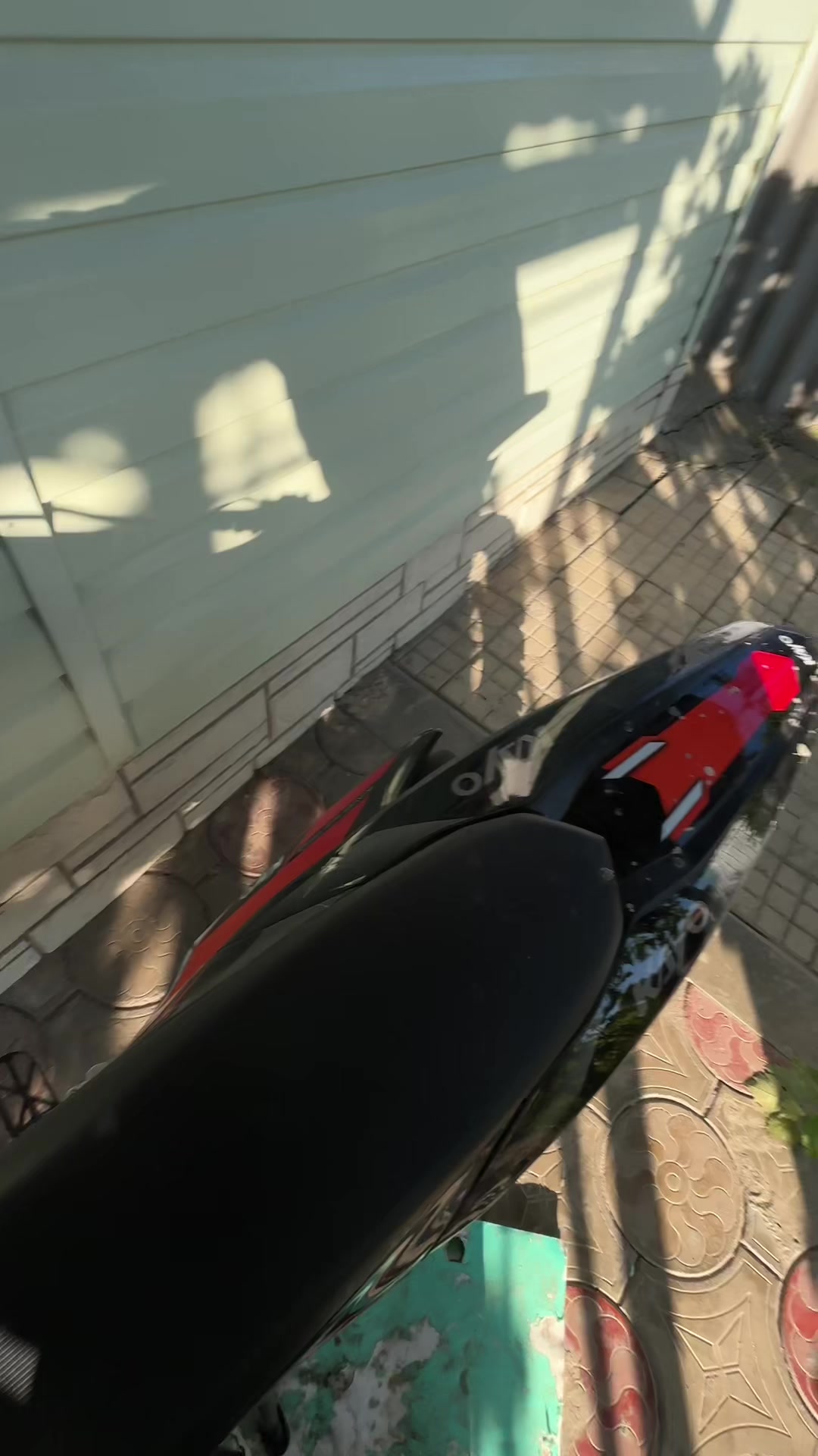 @ひ