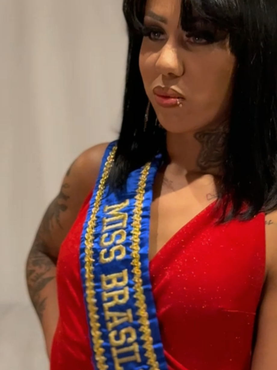 @Brasileirinhas