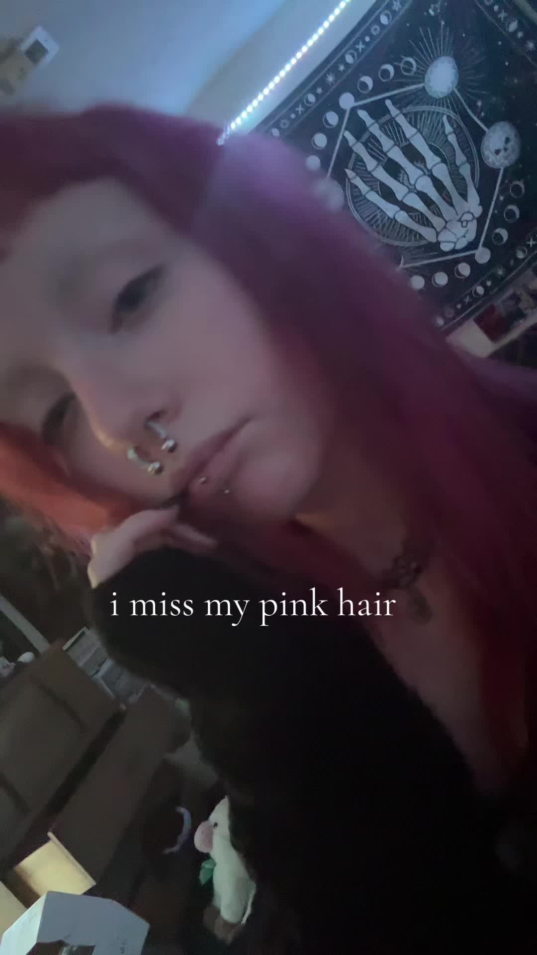 @<3