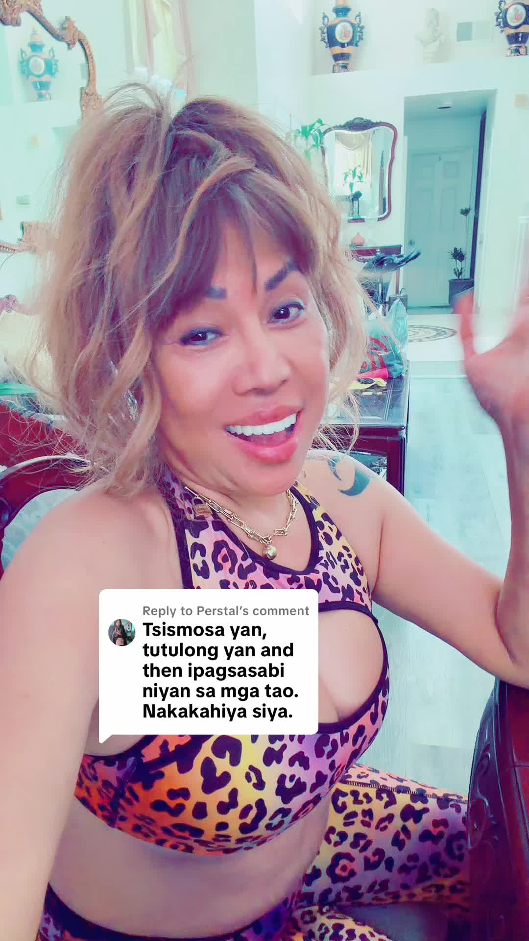@Plumeria_bloom