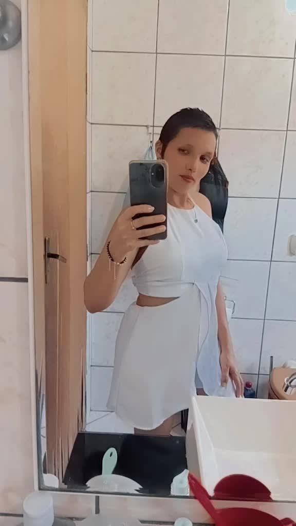 @alinelimas