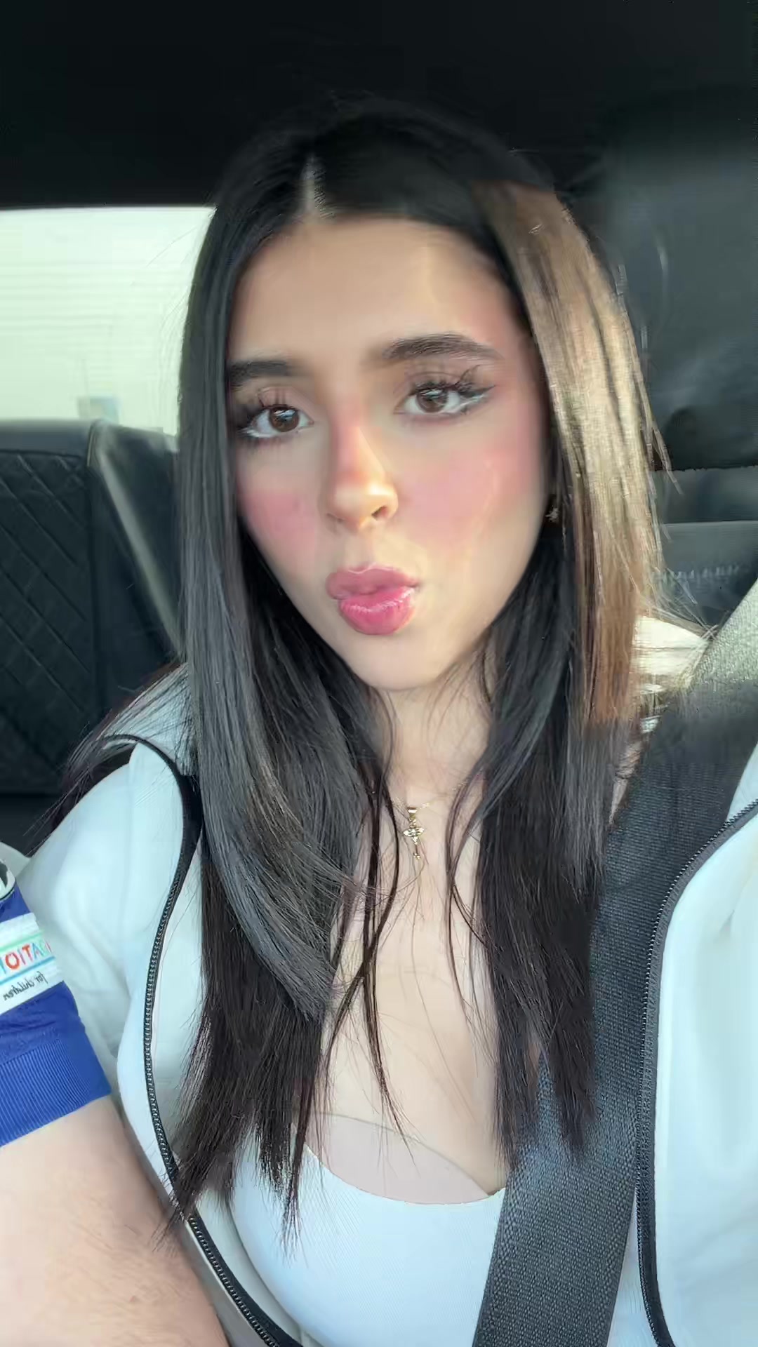@Claudiagarmaaa