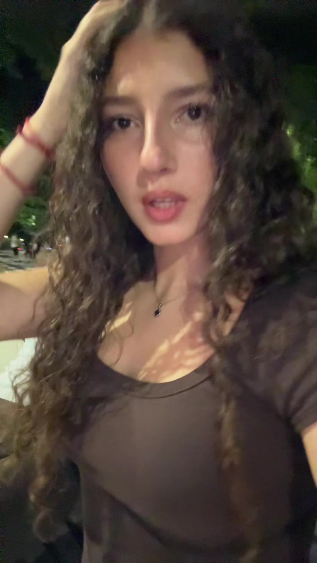 @🫂