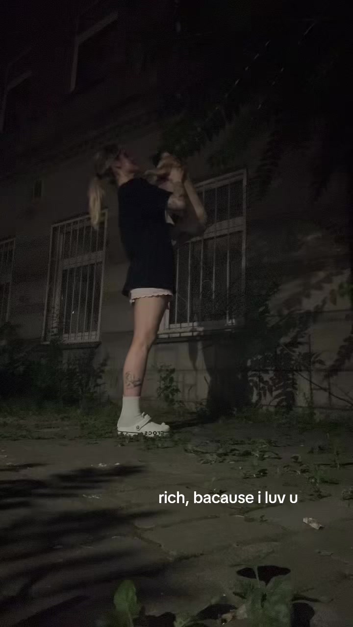 @Dasha Popova