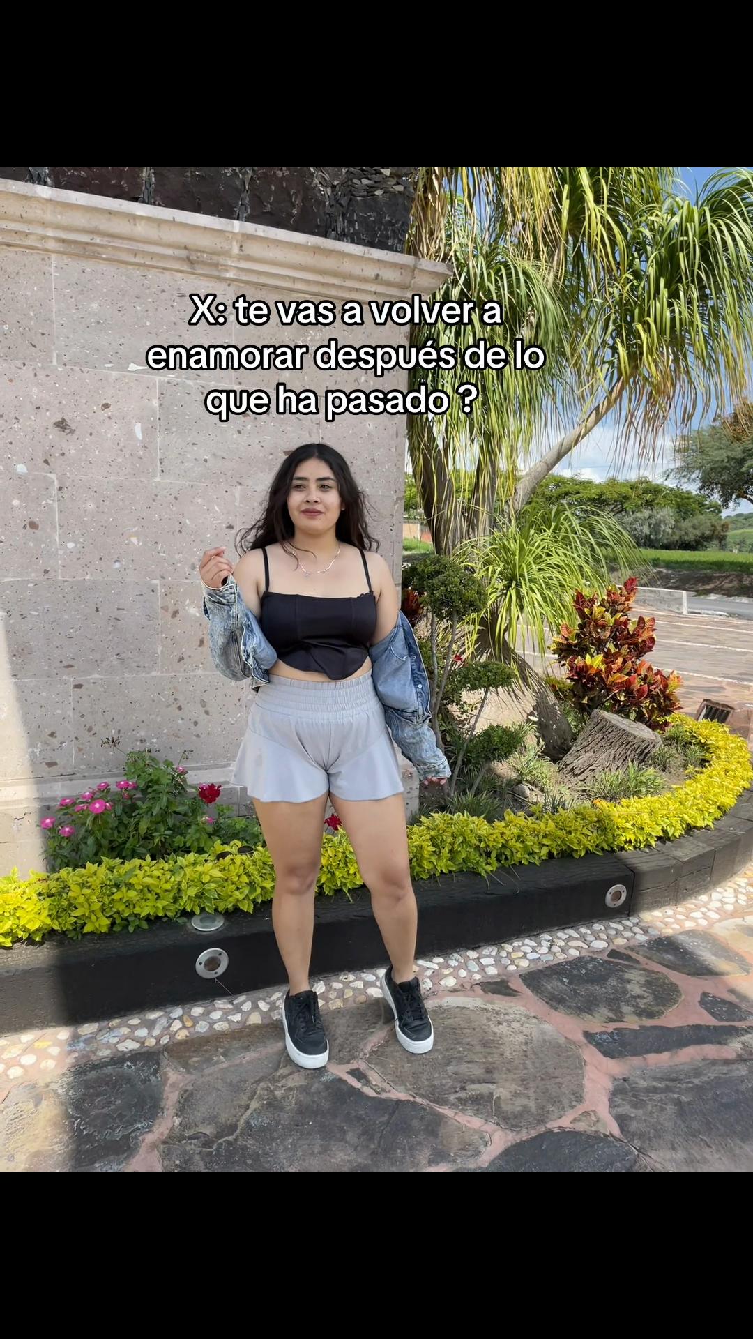@Itzel Romero 🌸