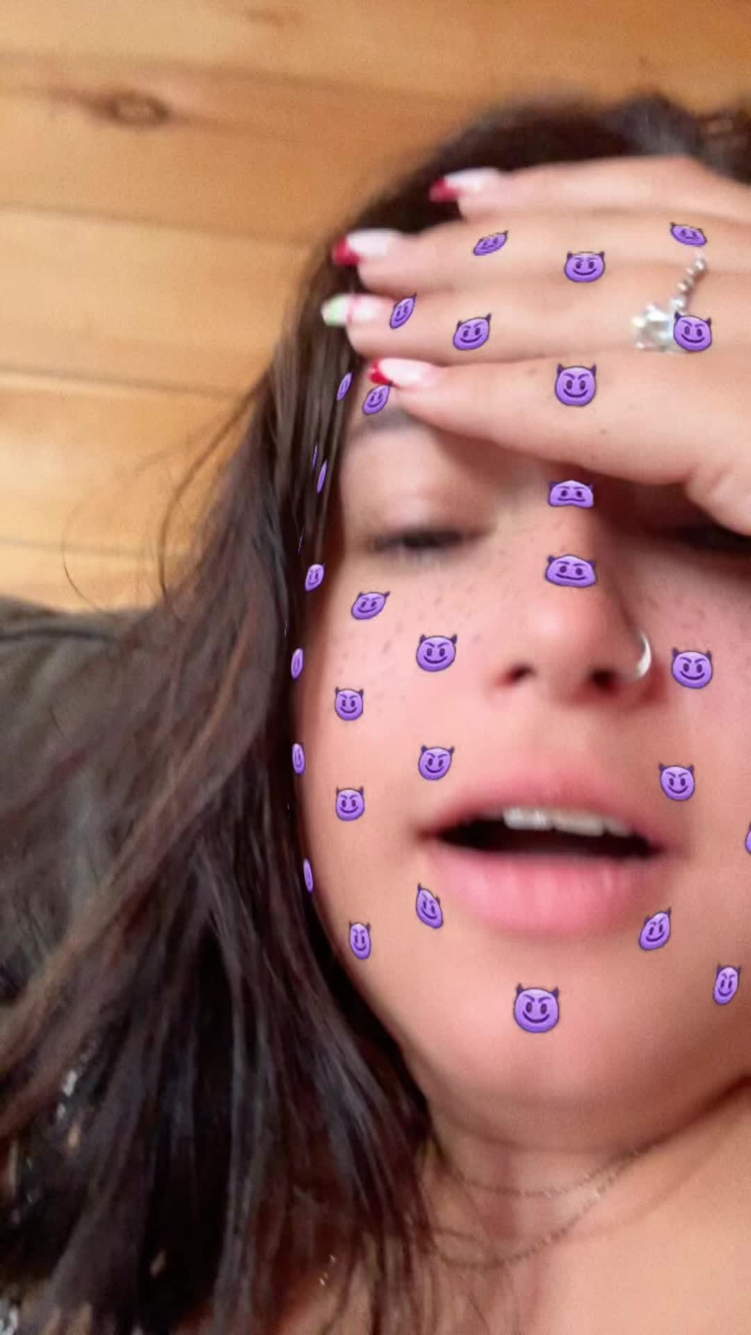 @Ana Elise