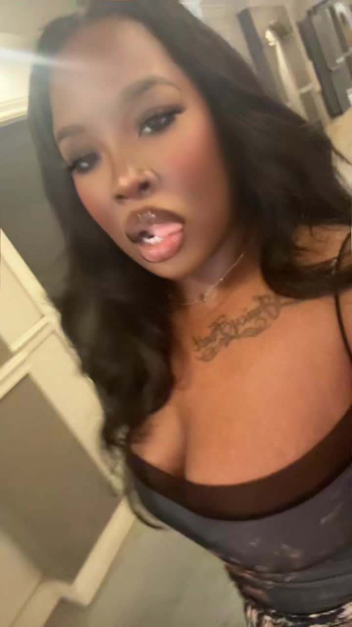 @𝐼 𝒶𝓂 𝒯𝒶𝓃𝑒𝓈𝒽𝒶