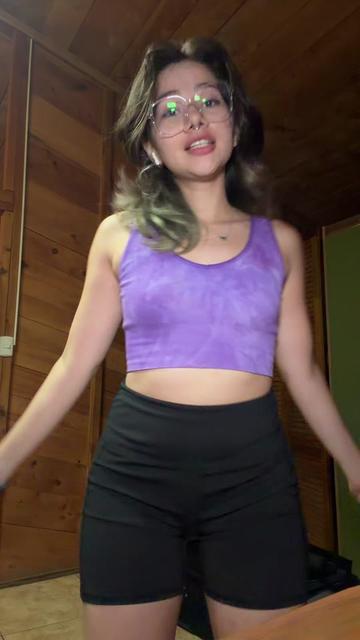 @oohlastella