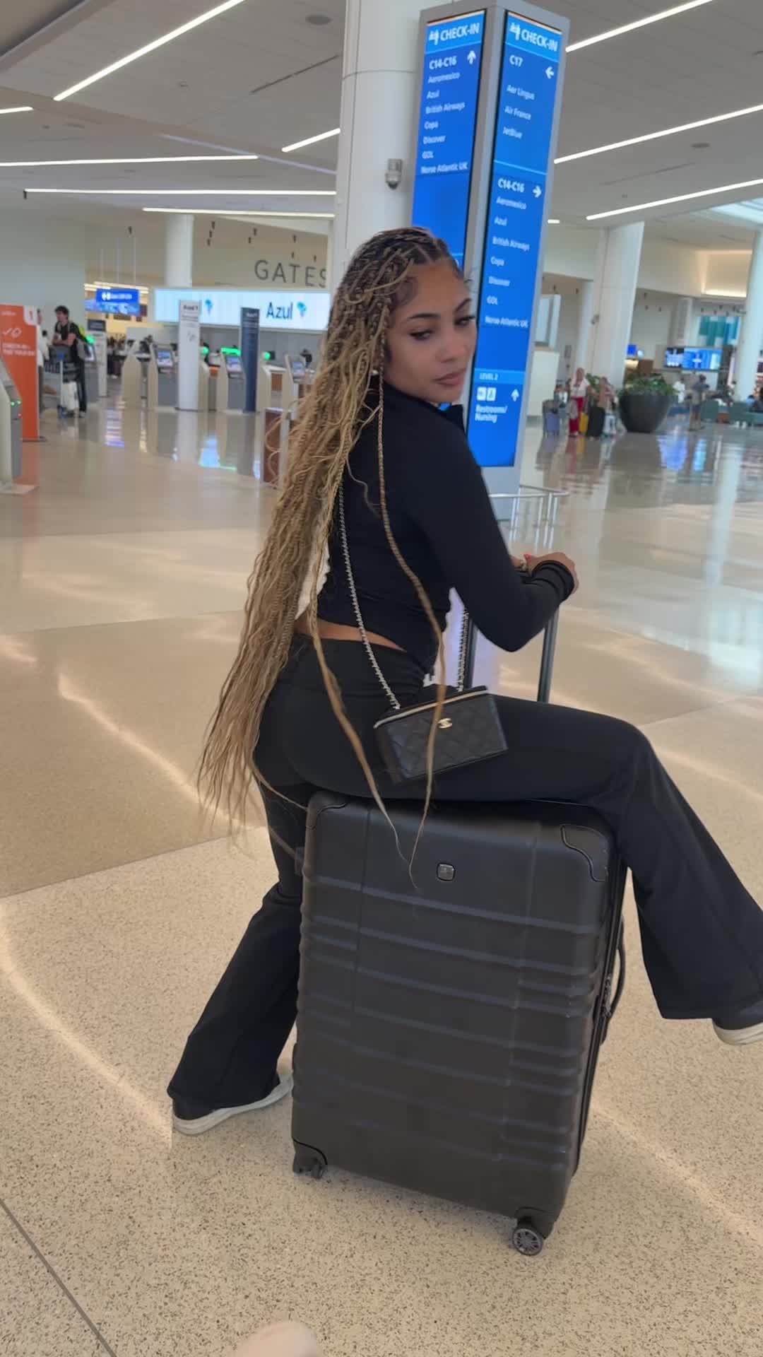 @hernameislei