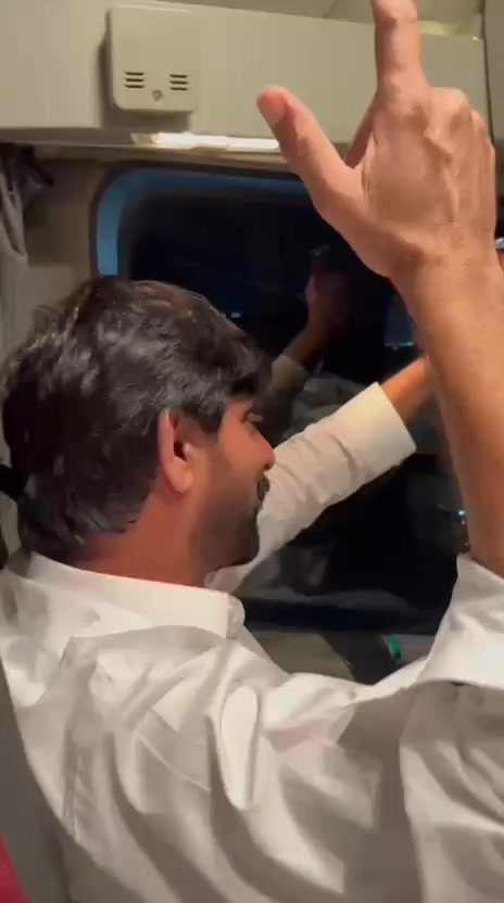 @Qaisaryar