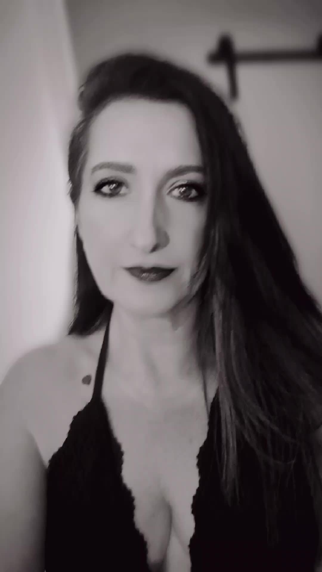@Sarah Barendse | Dark Oracle