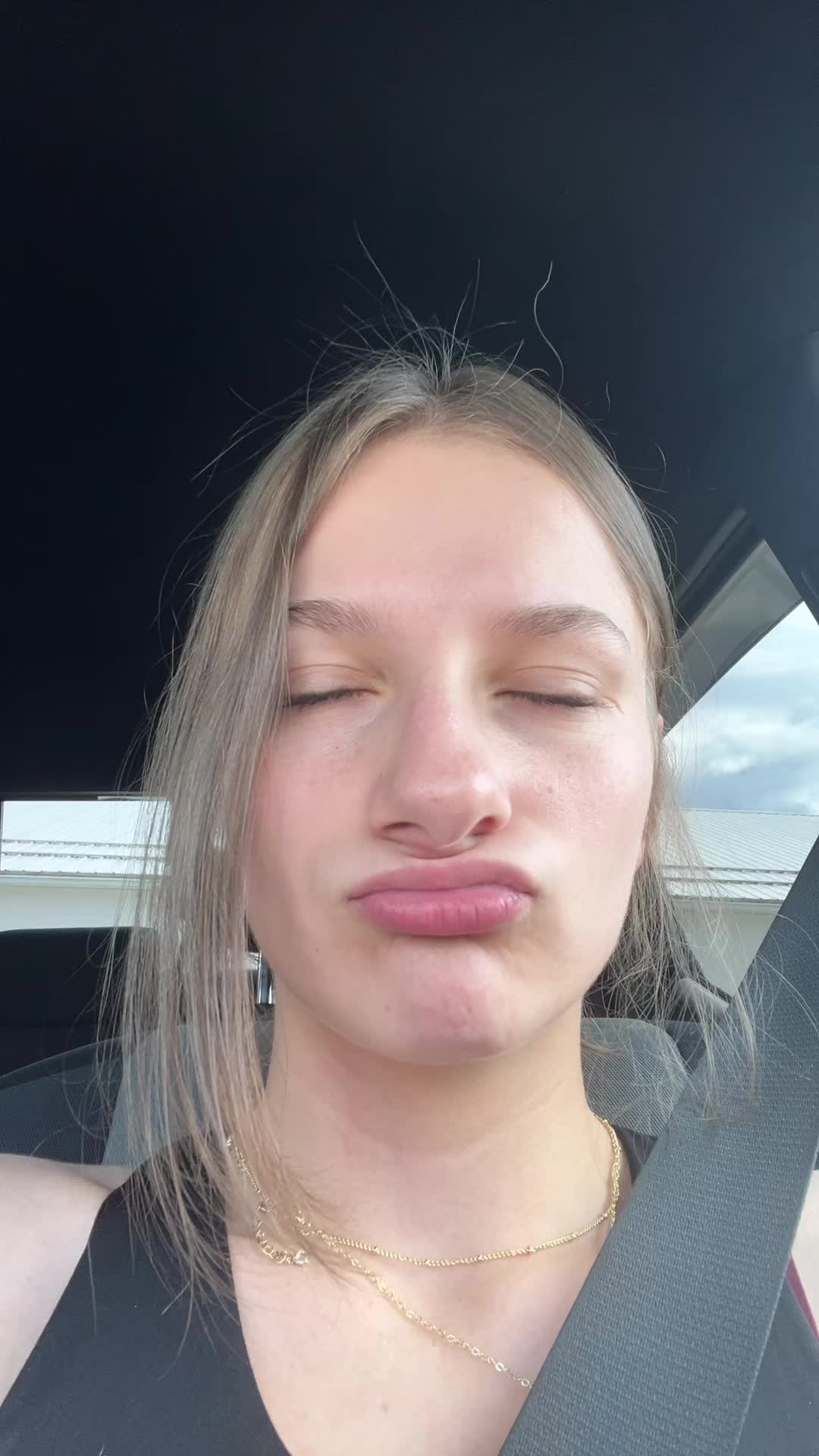 @shayla0o0
