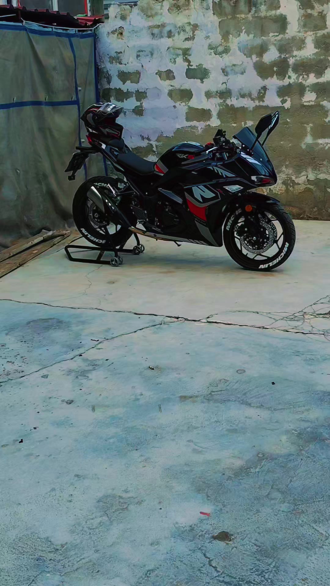 @Hakan Hoลgören